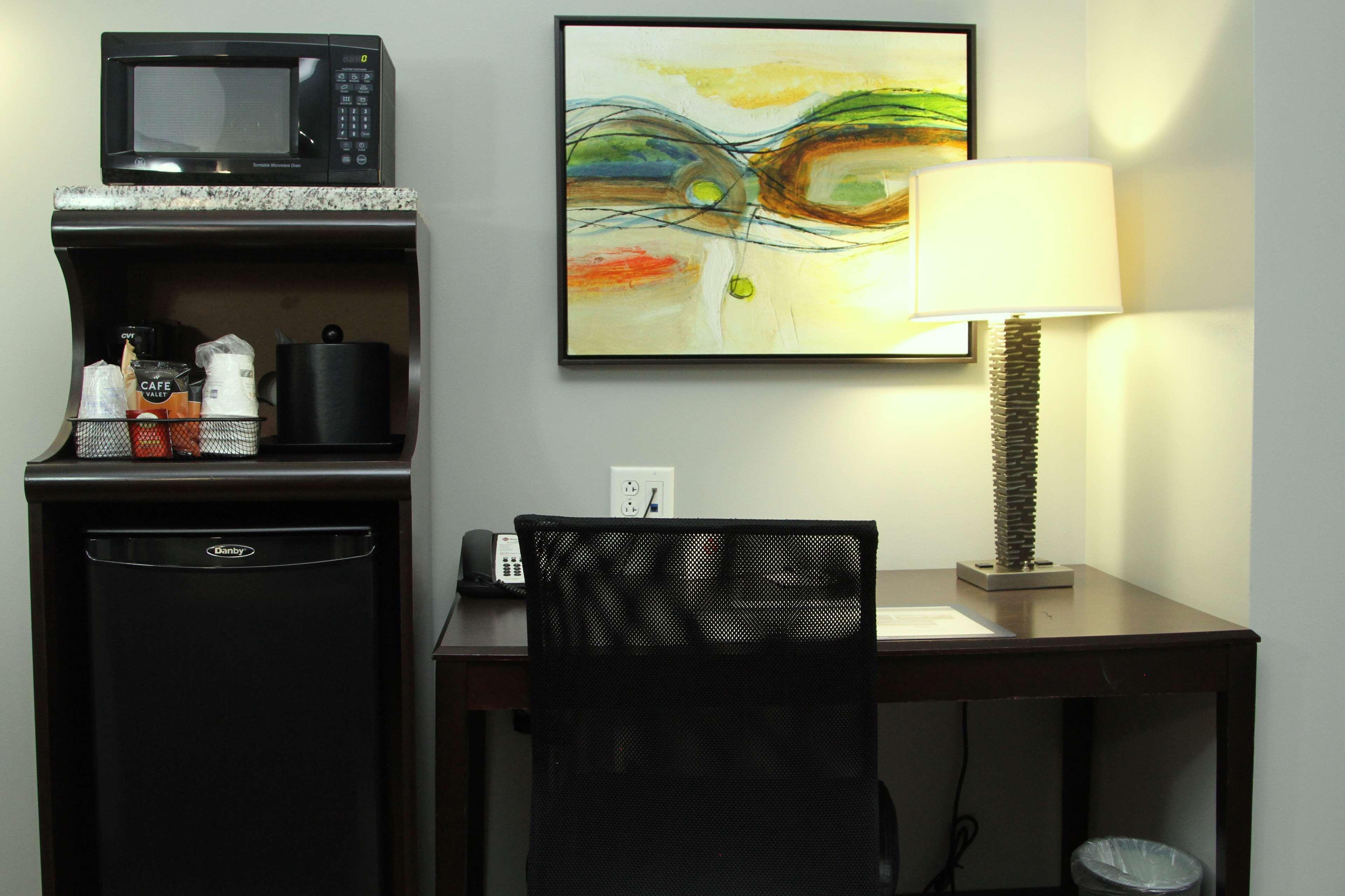 Best Western Plus Olathe Hotel Экстерьер фото
