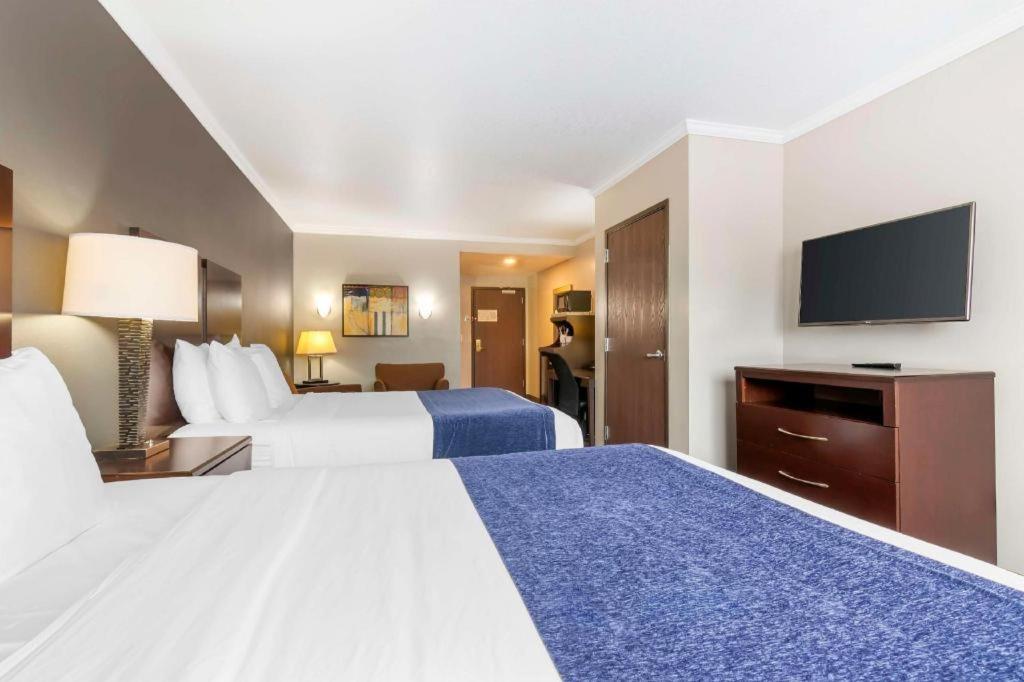 Best Western Plus Olathe Hotel Экстерьер фото