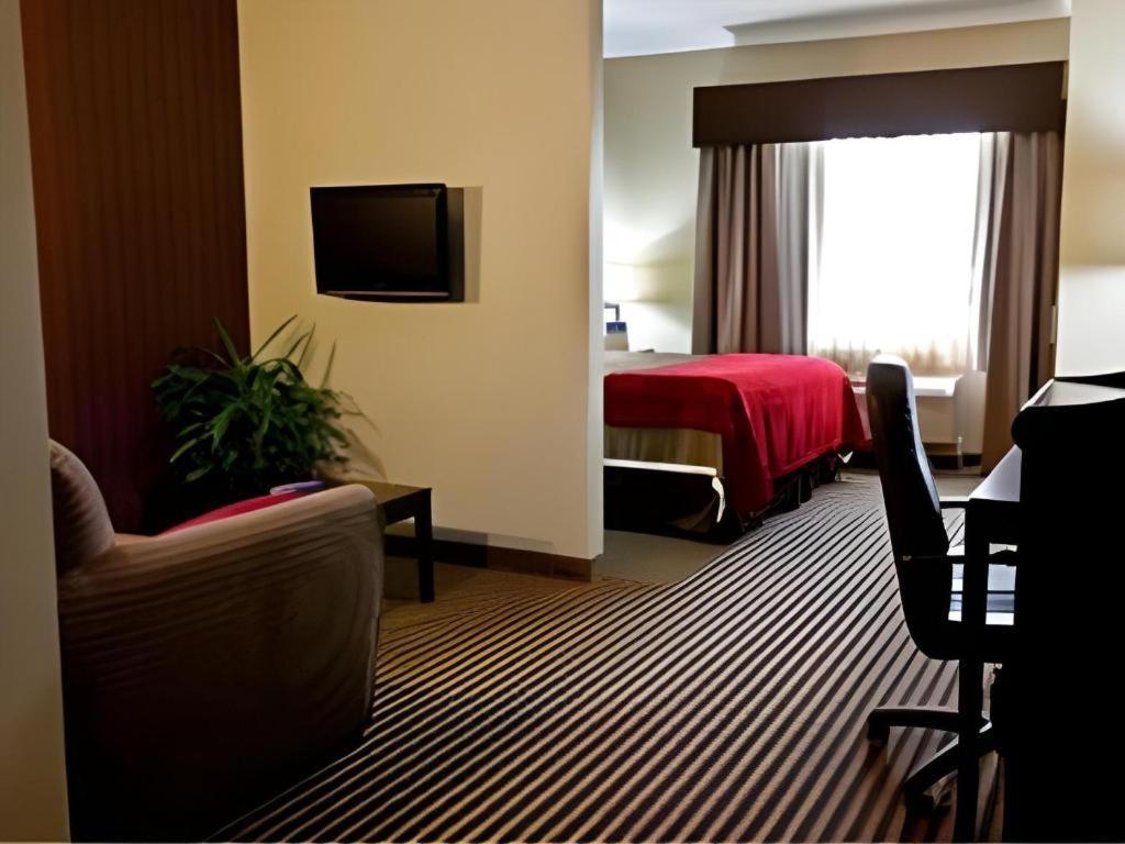 Best Western Plus Olathe Hotel Экстерьер фото